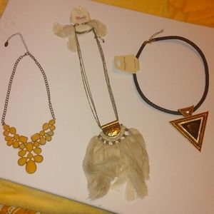 3 necklace an 1 pair of earrings